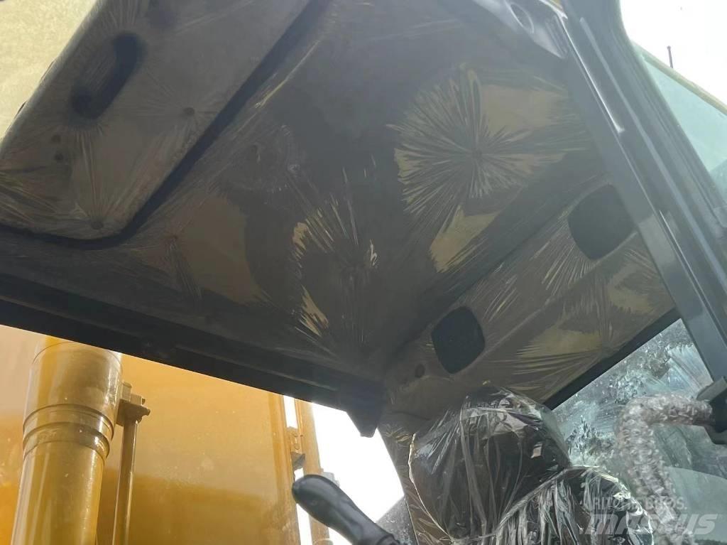 Komatsu PC 200 Midikaivukoneet 7t - 12t