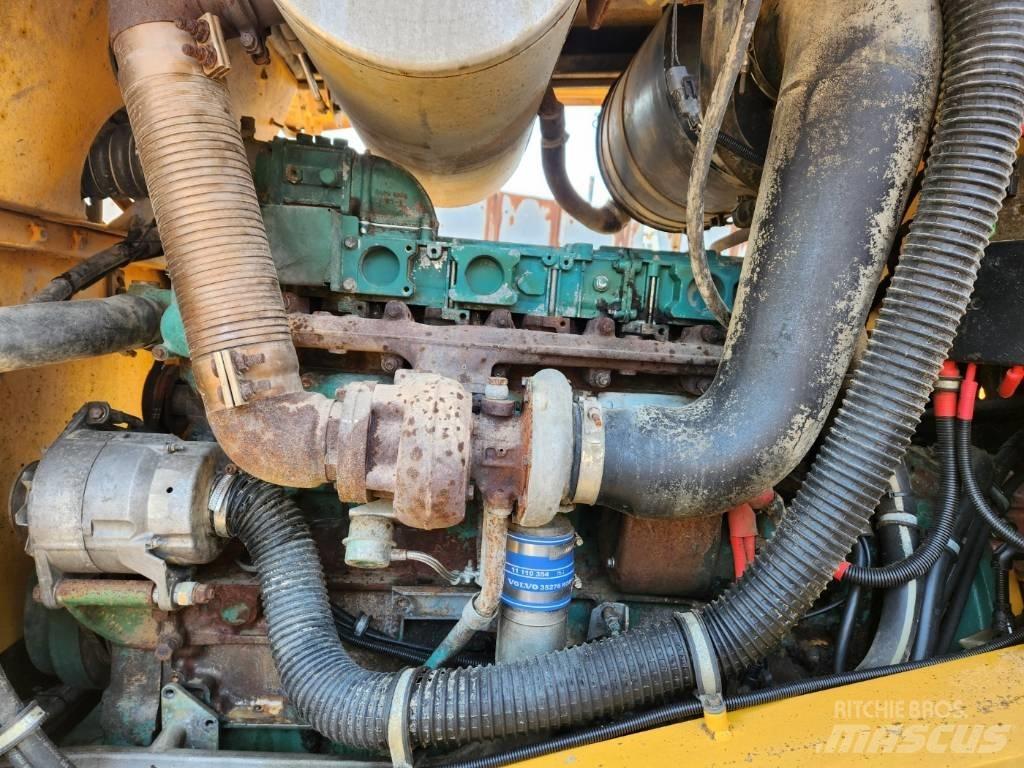 Volvo L 120 E Pyöräkuormaajat