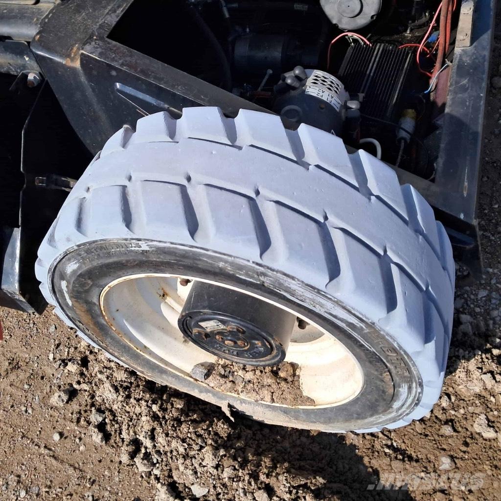 Snorkel A 46 J E Kuukulkijat