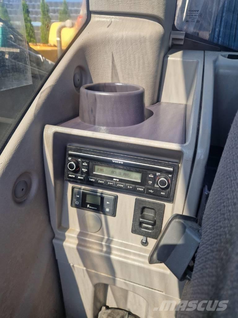Volvo EW 210 D Jätteenkäsittelijät