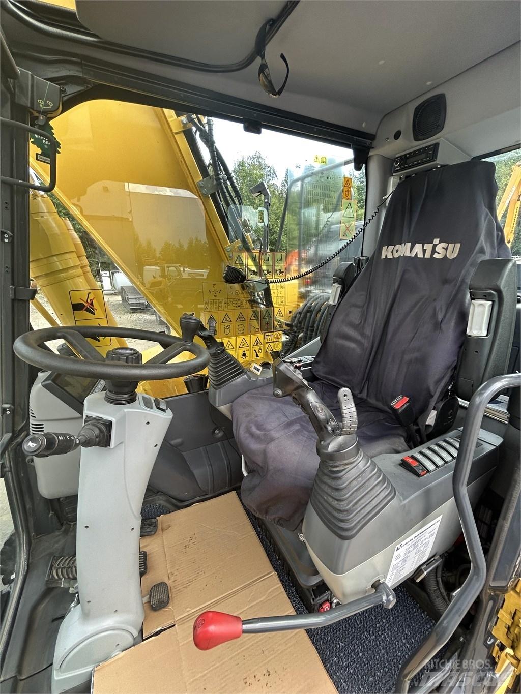 Komatsu PW 180-11 Pyöräkaivukoneet