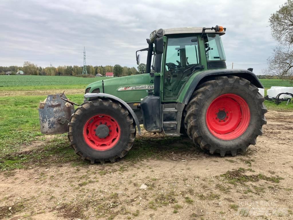 Fendt 714 Vario Traktorit