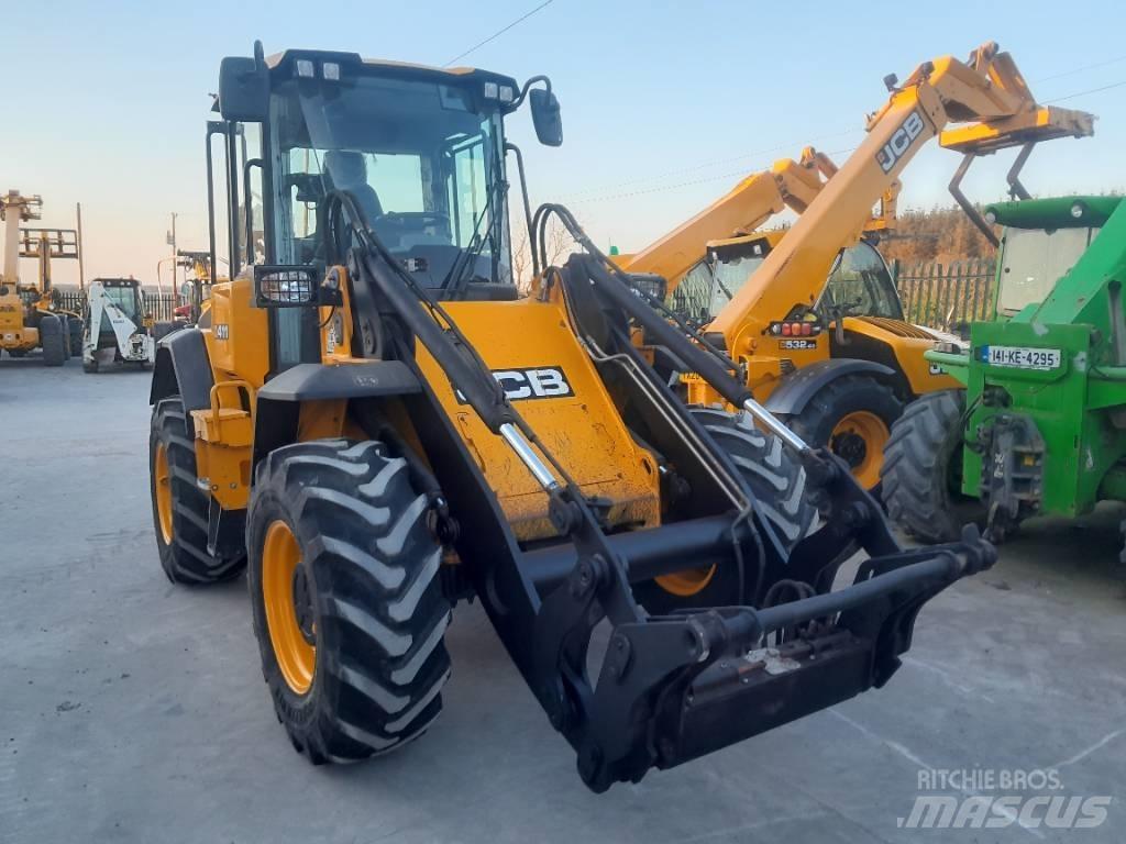 JCB 411 Pyöräkuormaajat