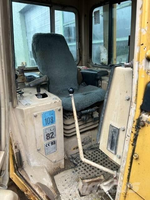 CAT D 5 H LGP II Telaketjupuskutraktorit
