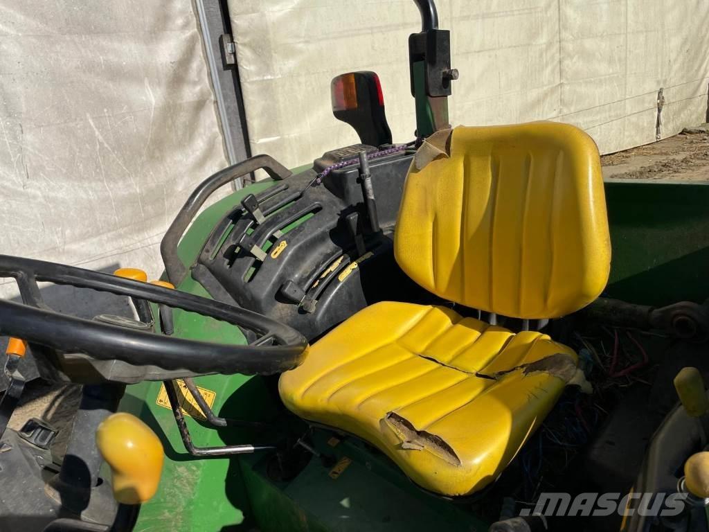 John Deere 5215 Traktorit