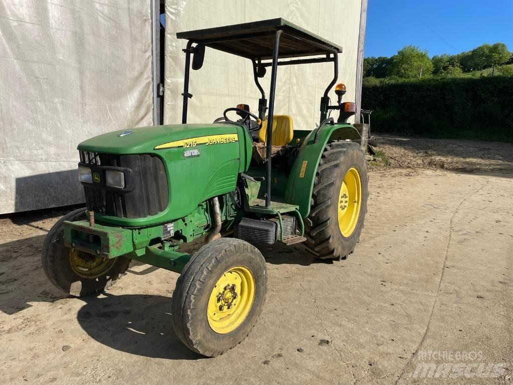 John Deere 5215 Traktorit