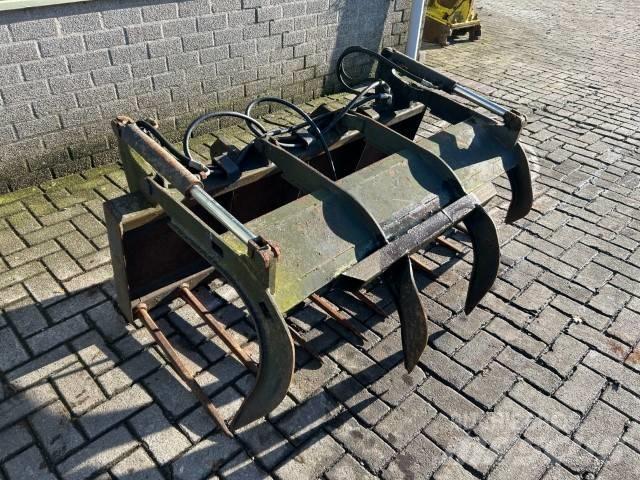 JCB Pelikan bak Kauhat