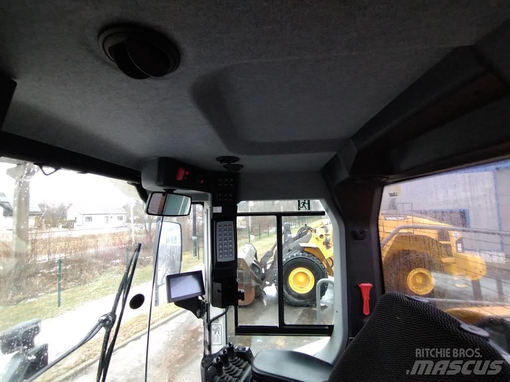 Liebherr L 556 Pyöräkuormaajat