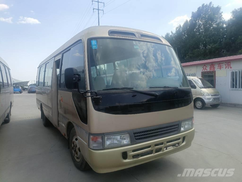 Toyota Coaster Bus Minibussit