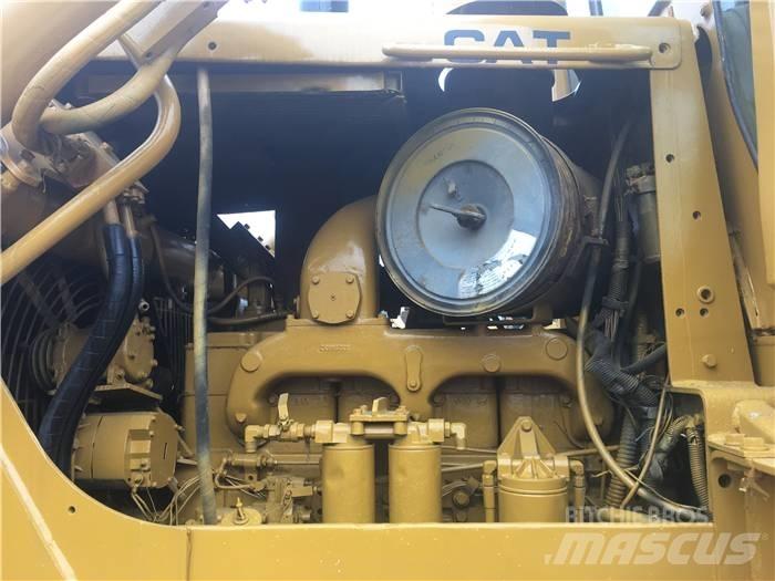 CAT D 8 H Telaketjupuskutraktorit