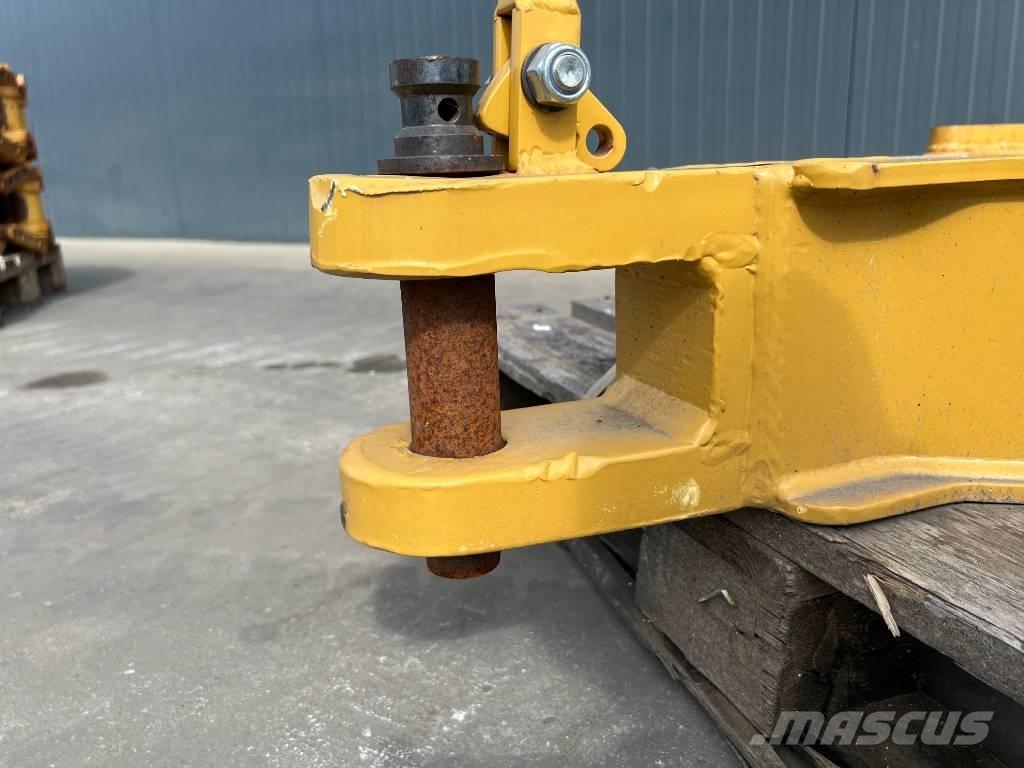 CAT D6R / D6T Zugmaul Muut