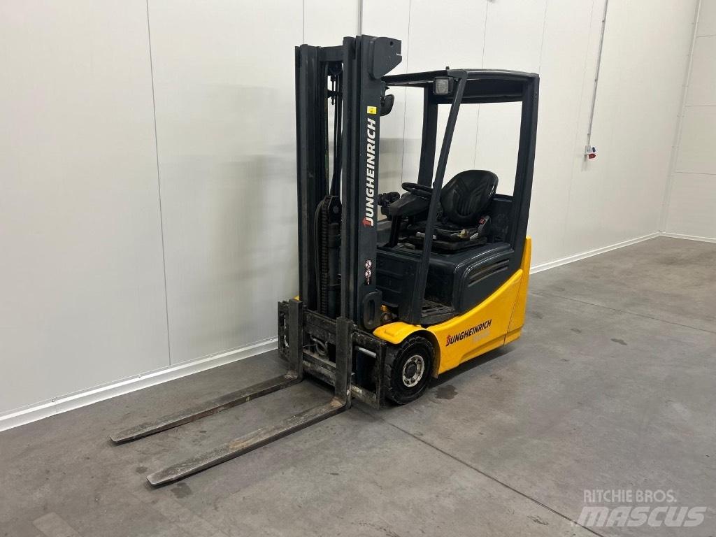 Jungheinrich EFG 215 Sähkötrukit