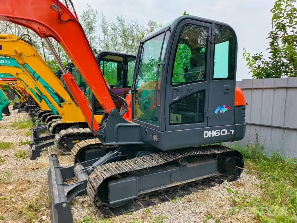 Doosan DH 60-7 Minikaivukoneet < 7t