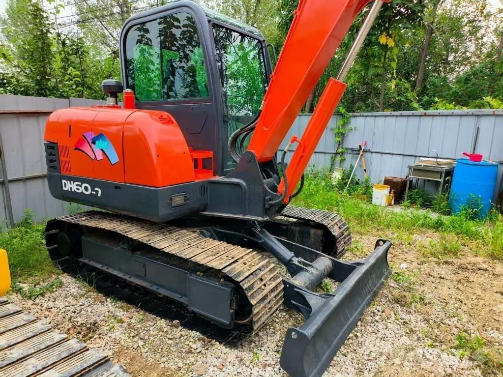 Doosan DH 60-7 Minikaivukoneet < 7t