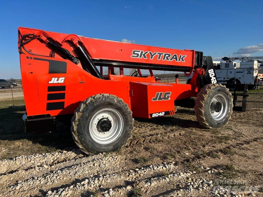 SkyTrak 8042 Kurottajat