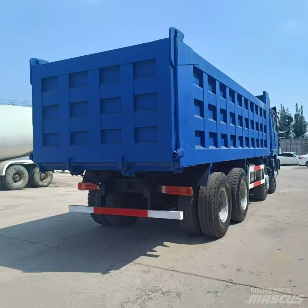 Shacman F3000 8X4 Sora- ja kippiautot