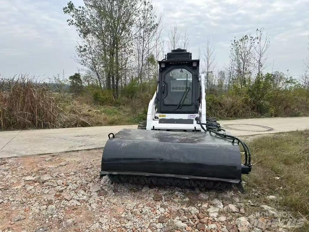 Bobcat S 130 Liukuohjatut kuormaajat