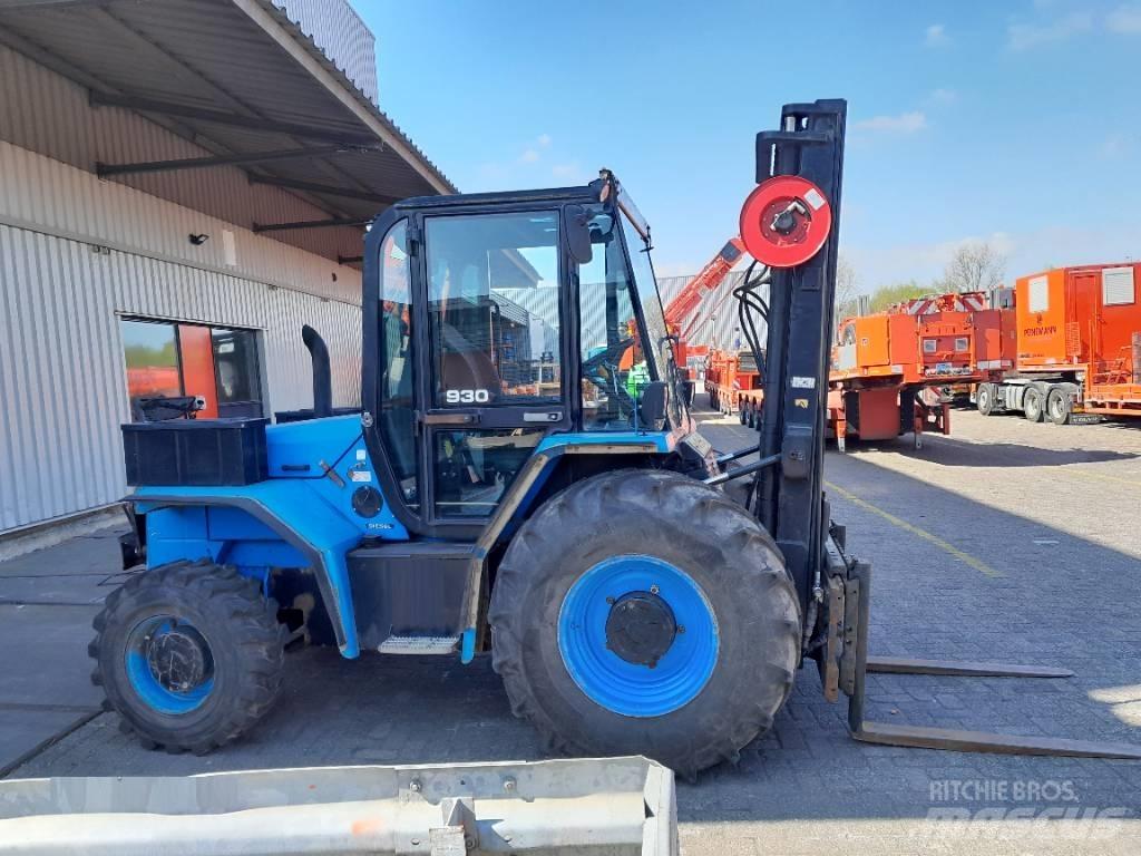 JCB 930-4/55 Maastotrukit