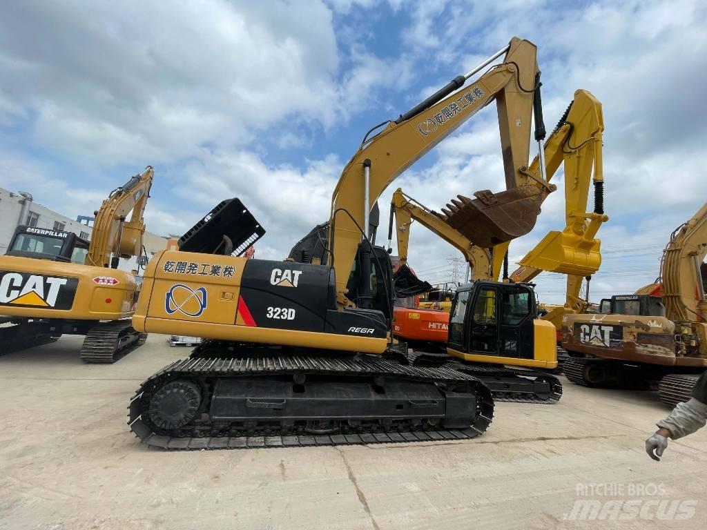 CAT 323 D Telakaivukoneet