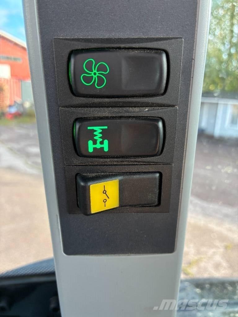 Valtra G135A Traktorit