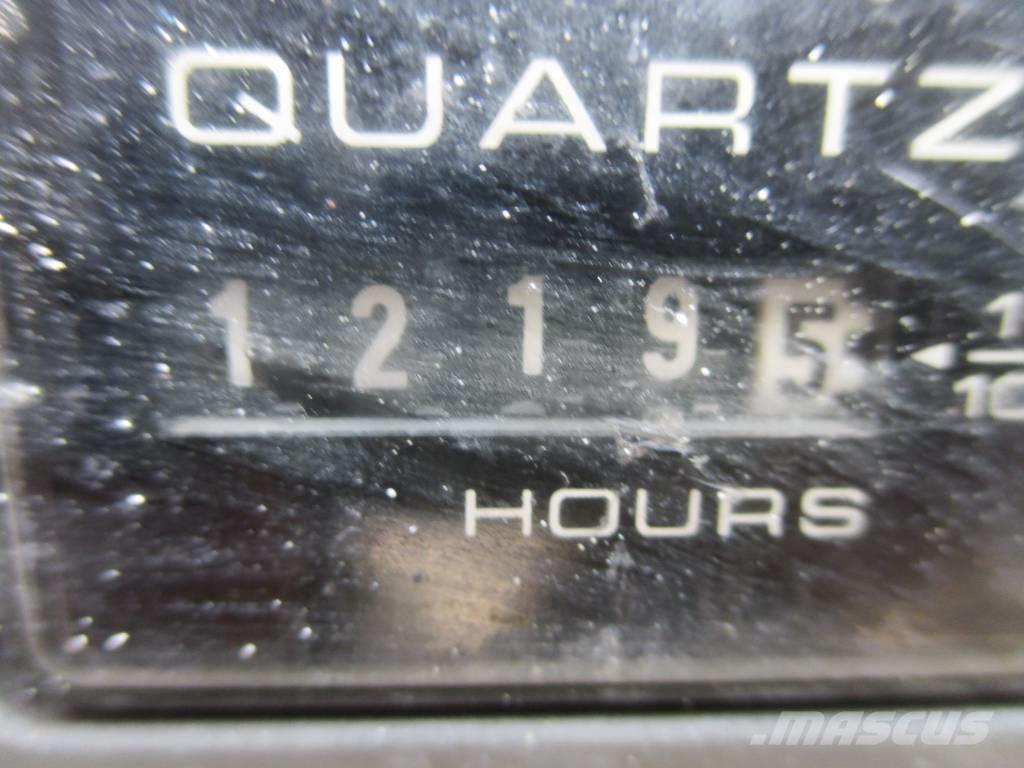 JLG 3246 ES Saksilavat