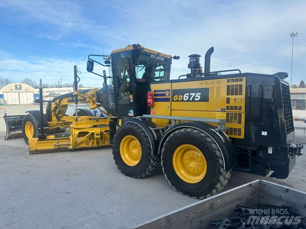Komatsu GD675-7E0 Tiehöylät