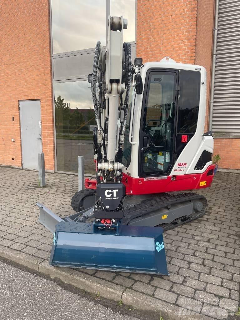 Takeuchi TB 225 Minikaivukoneet < 7t