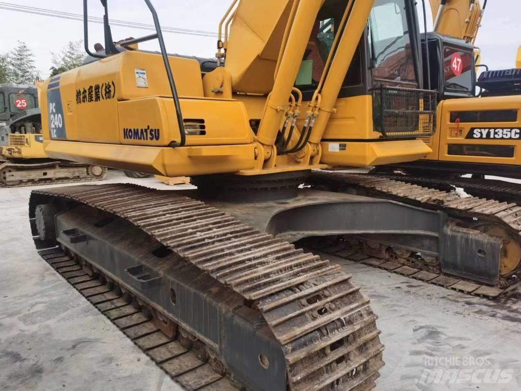 Komatsu PC 240 LC Telakaivukoneet