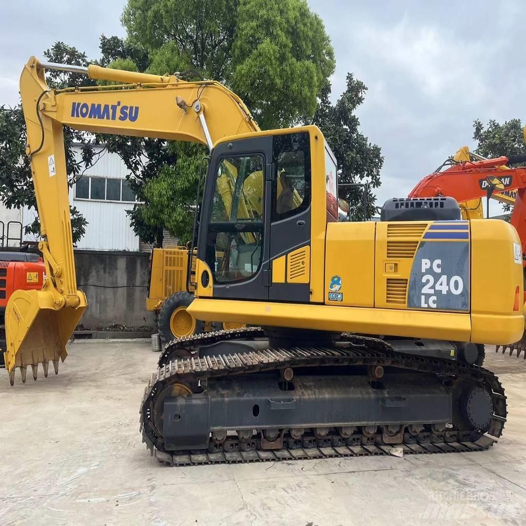 Komatsu PC 240 LC Telakaivukoneet