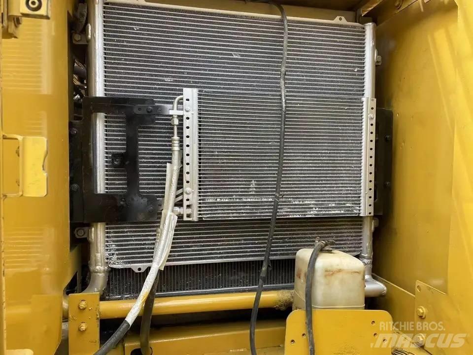 CAT 320C Telakaivukoneet