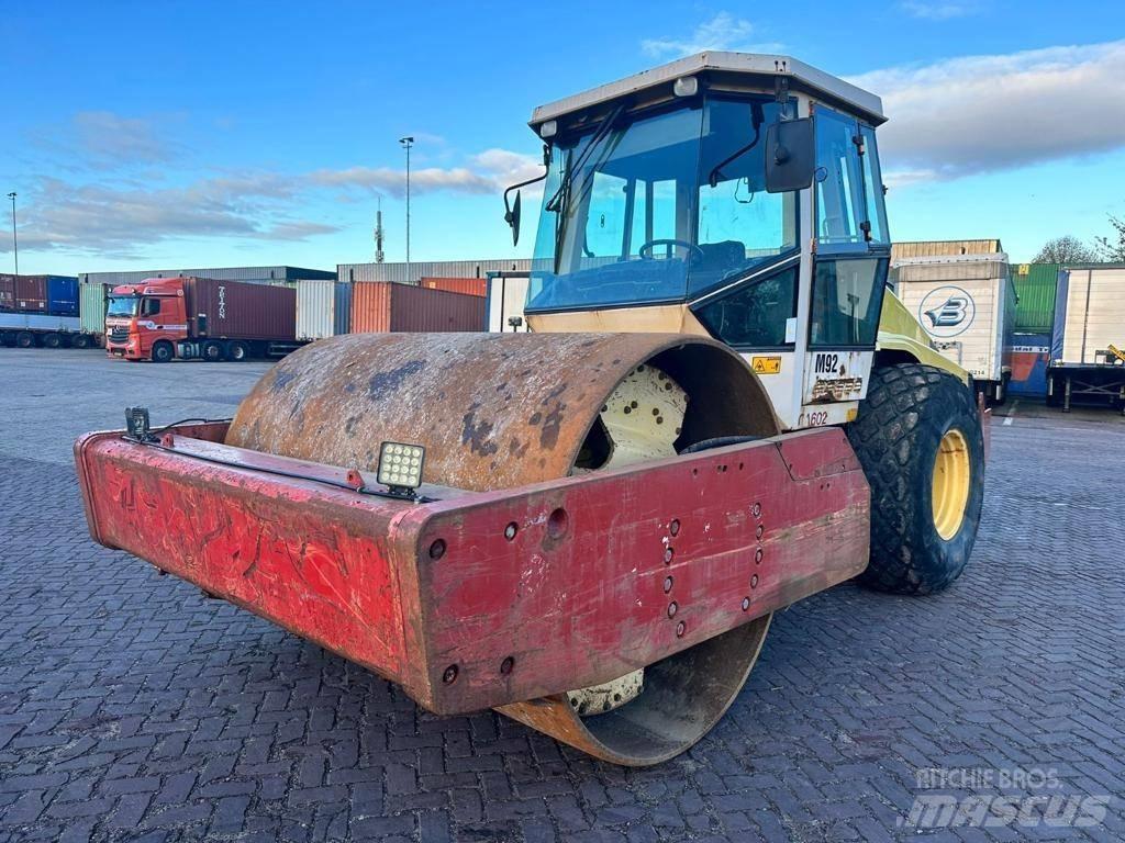 Dynapac CA 602 Yksivalssijyrät