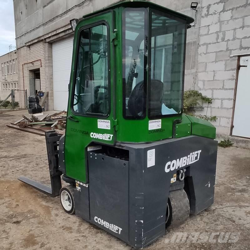 Combilift CBE 2500 Nelitietrukit