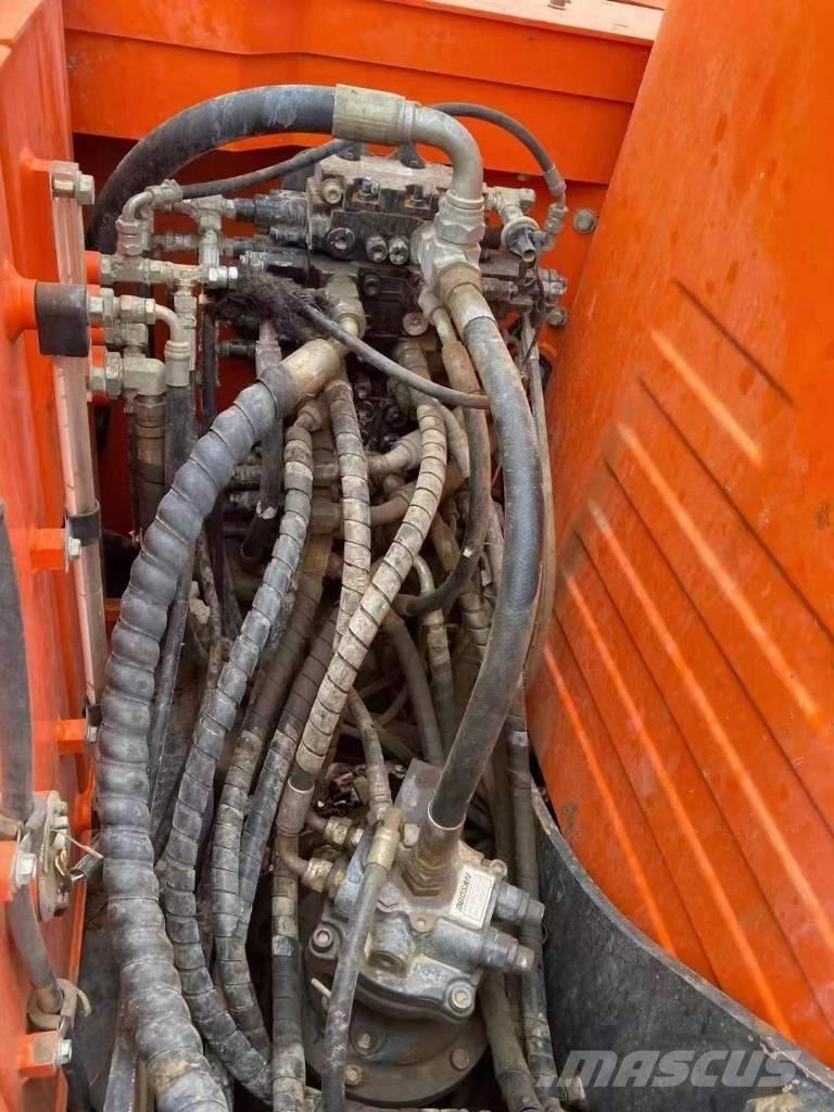 Doosan DX 75 Telakaivukoneet