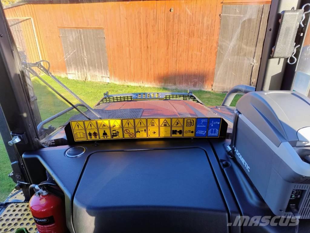 Ponsse Wisent Kuormatraktorit