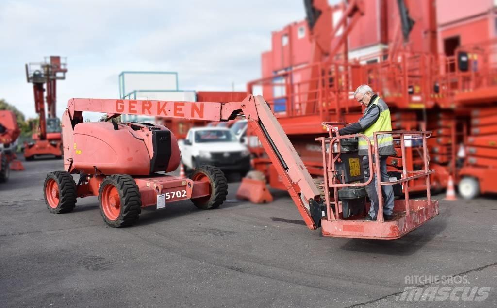 JLG 600 AJ Kuukulkijat