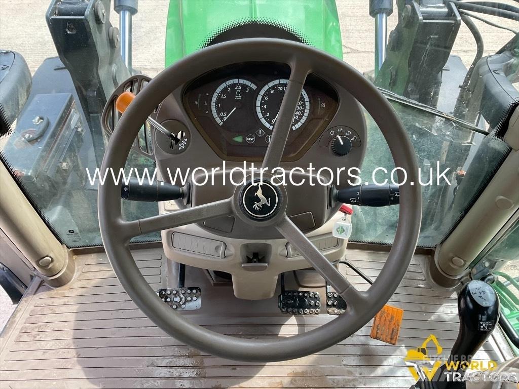John Deere 6130 R Traktorit