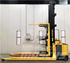 Hyster R30XMF2 Korkeakeräilytrukit