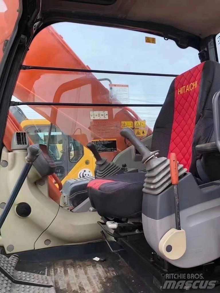 Hitachi ZX 250 Telakaivukoneet