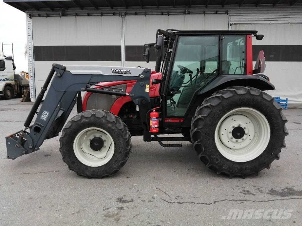 Valtra A 95 Traktorit
