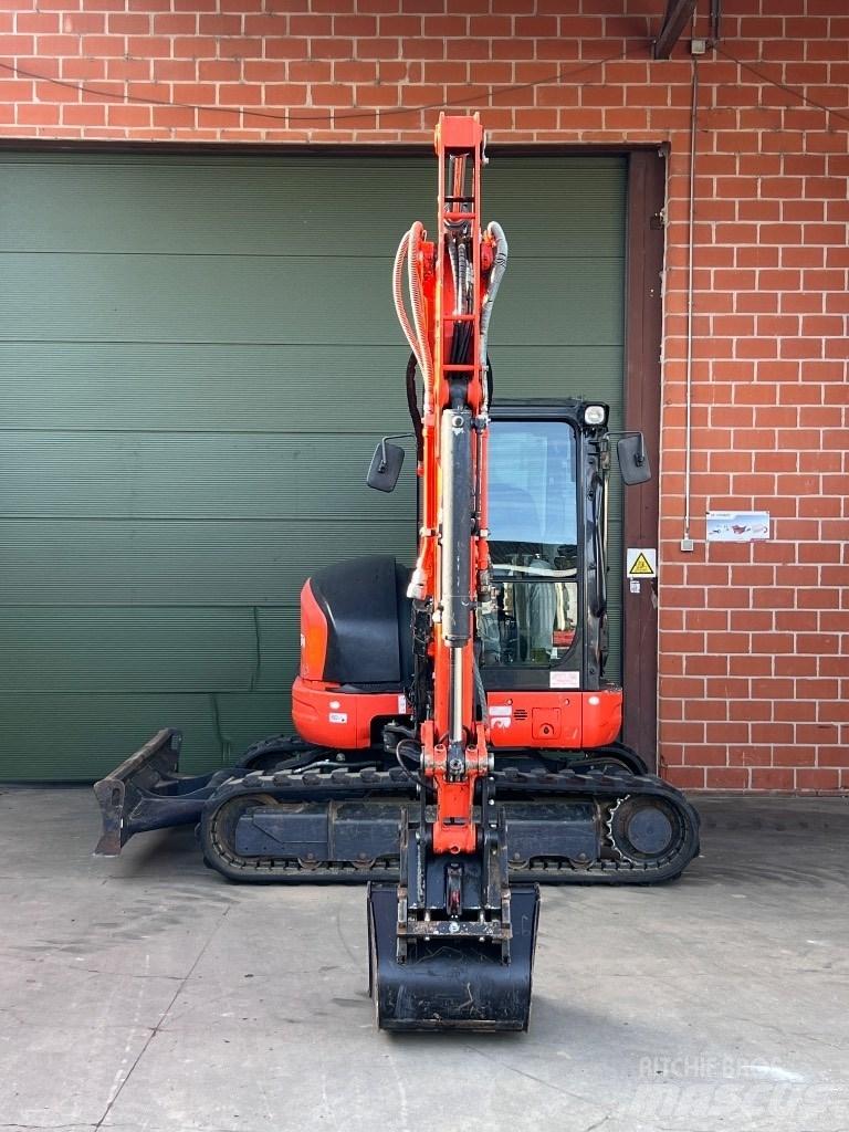Kubota KX057 Minikaivukoneet < 7t