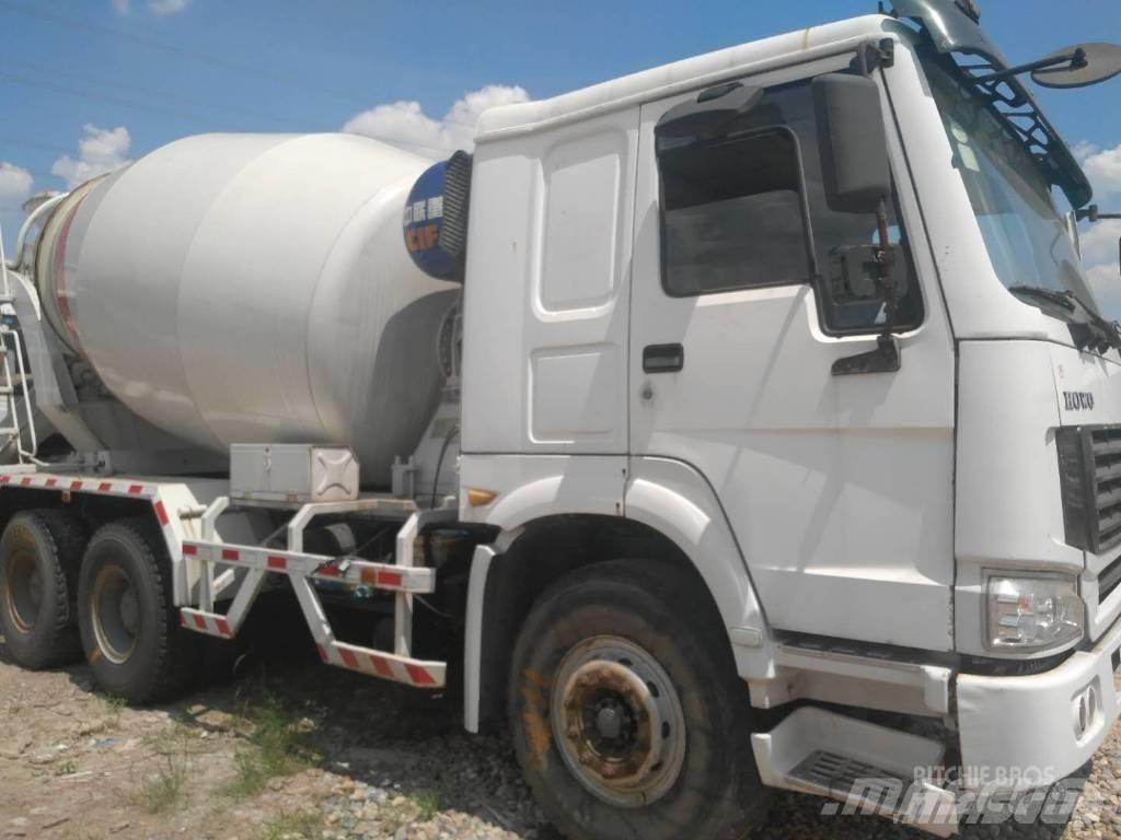 Howo 搅拌车 750 Betoninsekoitin