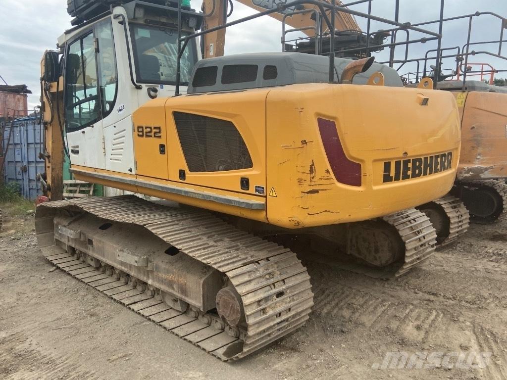 Liebherr R 922 Telakaivukoneet