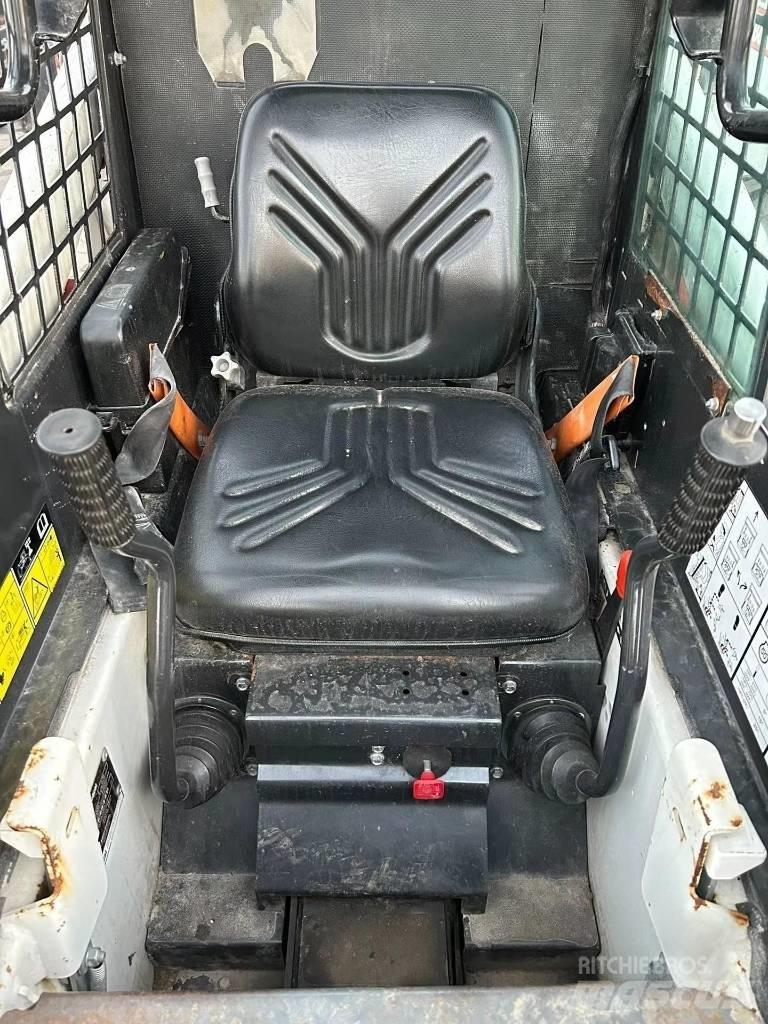 Bobcat S 70 Liukuohjatut kuormaajat