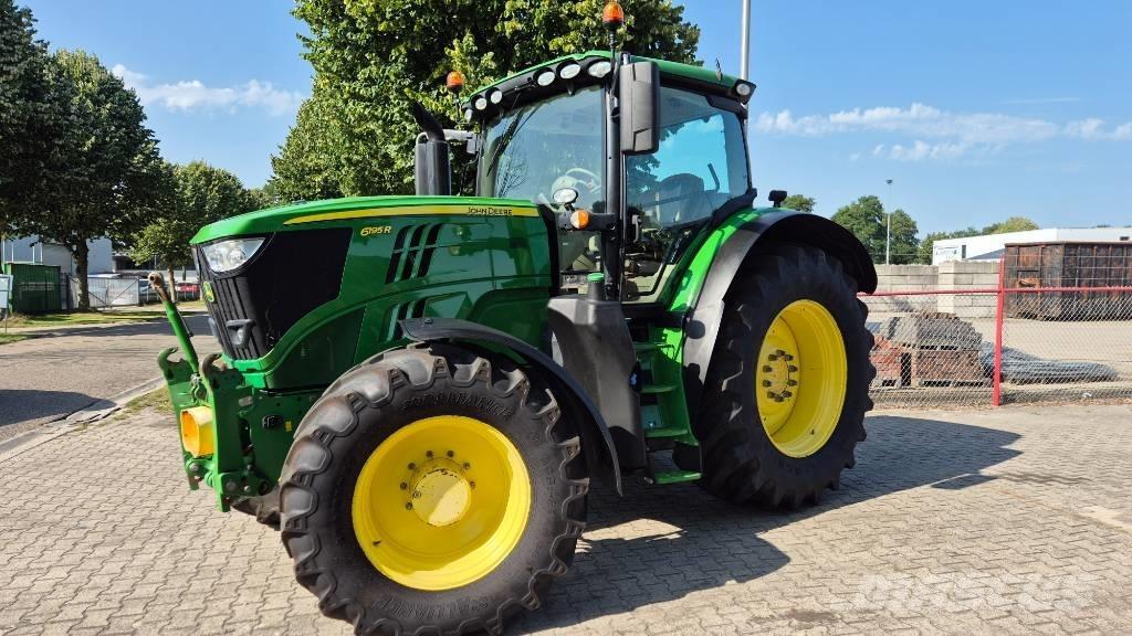 John Deere 6195 R Traktorit