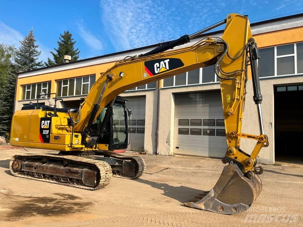 CAT 323 F LN Telakaivukoneet