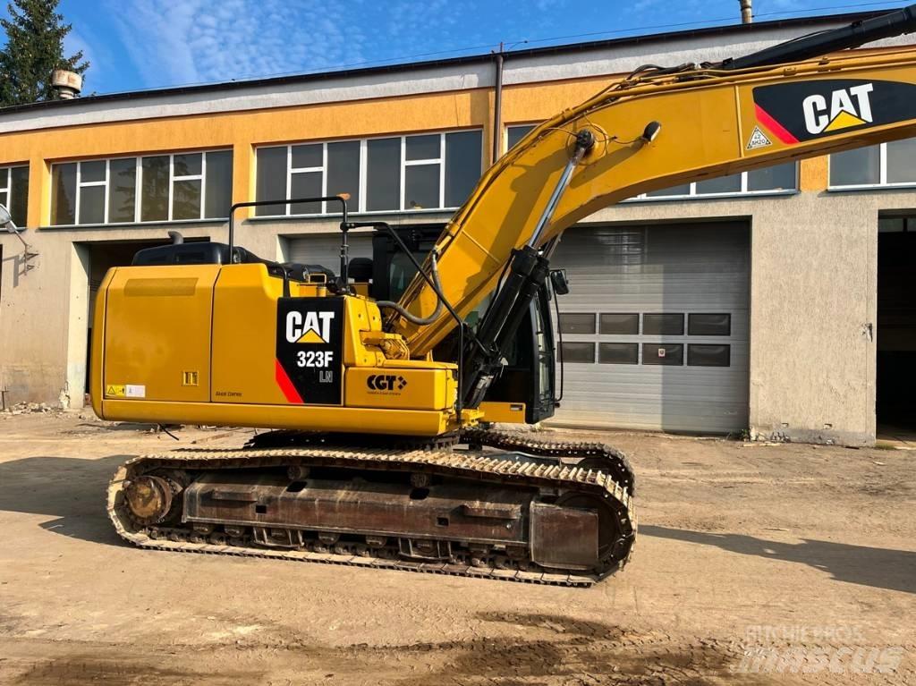 CAT 323 F LN Telakaivukoneet