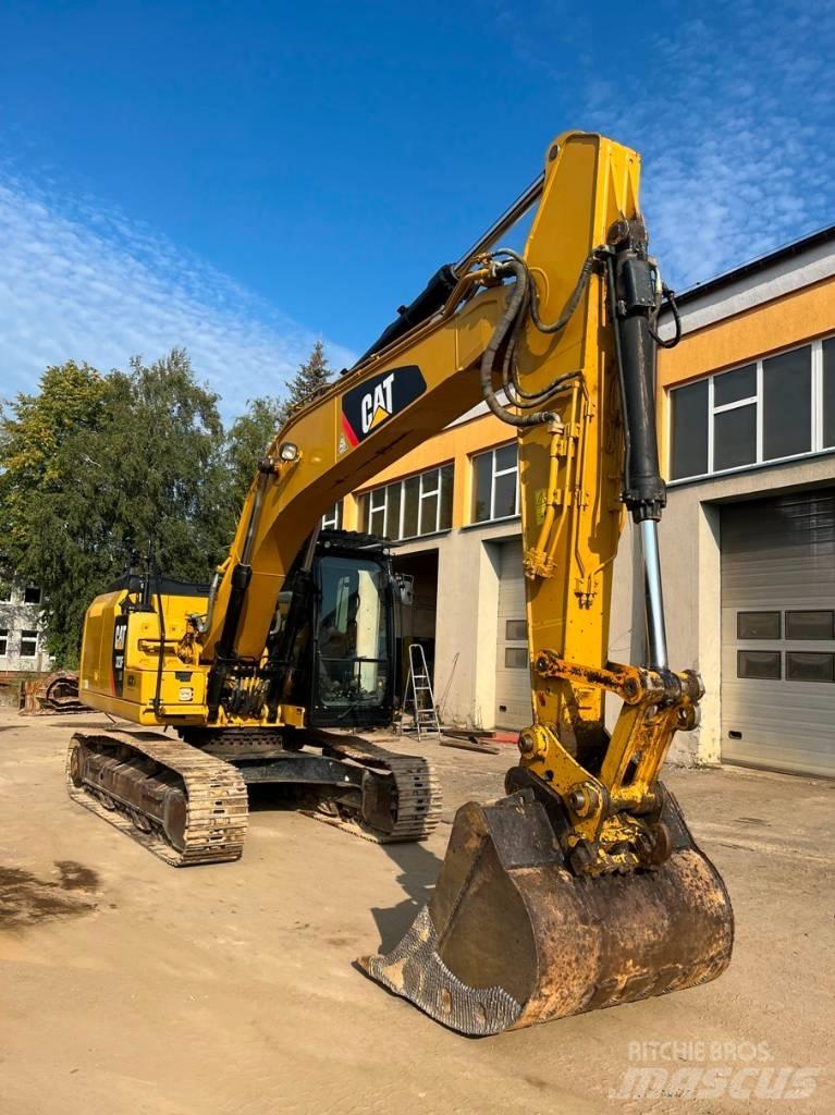 CAT 323 F LN Telakaivukoneet