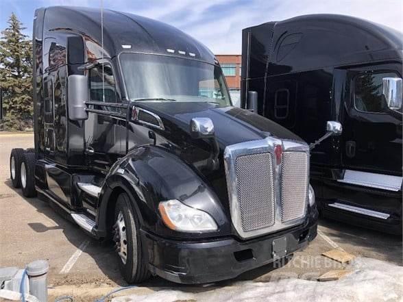 Kenworth T680 Vetopöytäautot