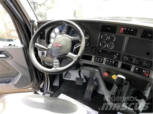 Kenworth T680 Vetopöytäautot