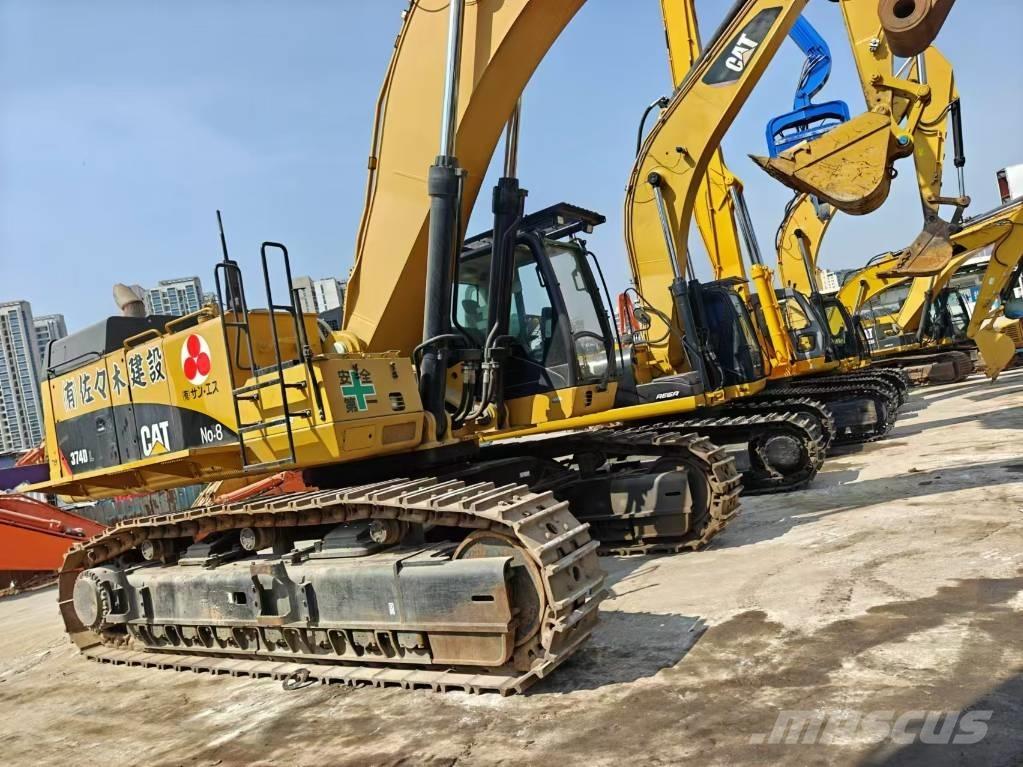 CAT 374 Telakaivukoneet